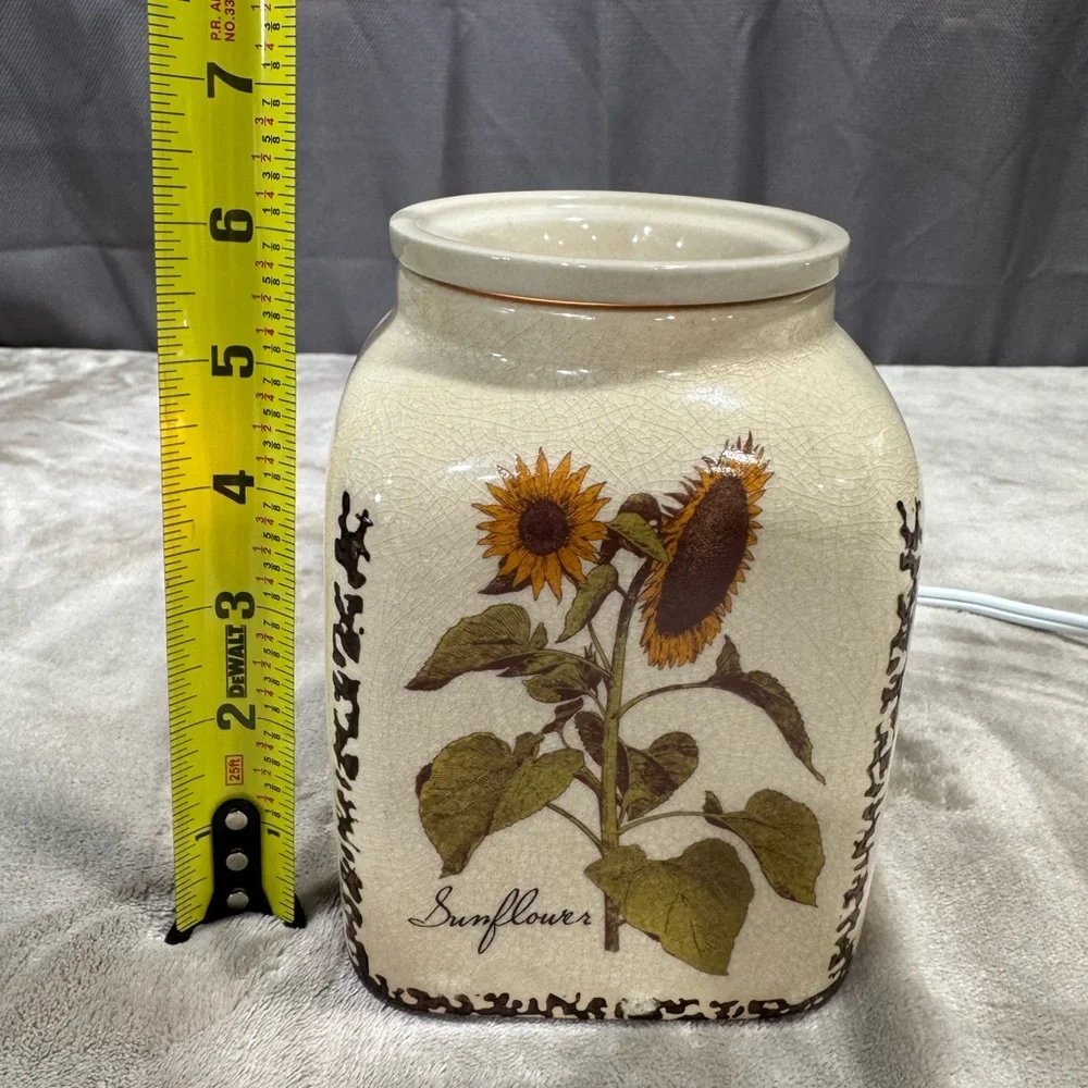 Scentsy Ceramic Sunflower Full Size Wax Warmer
